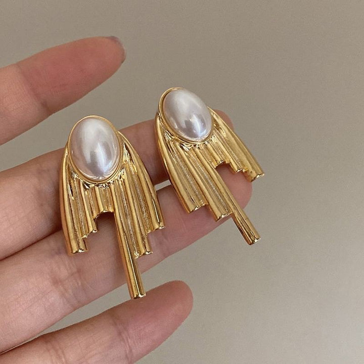 Pearl Studded Earrings – Elegant Jewelry