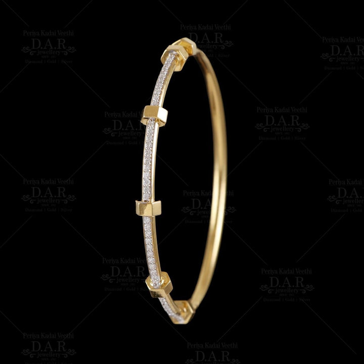 Round Zirconia Bangle Bracelet