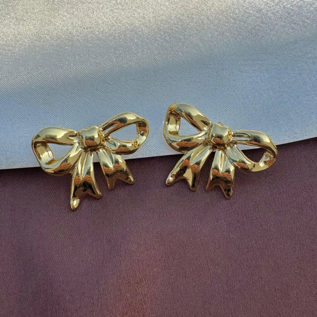 Bow Stud Earrings – Gold Plated